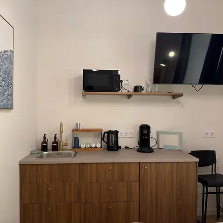 Linden - 5 Min To Old Town Апартаменти *